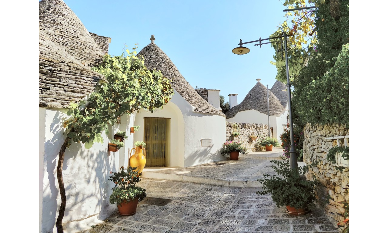 Puglia, scorcio dei trulli